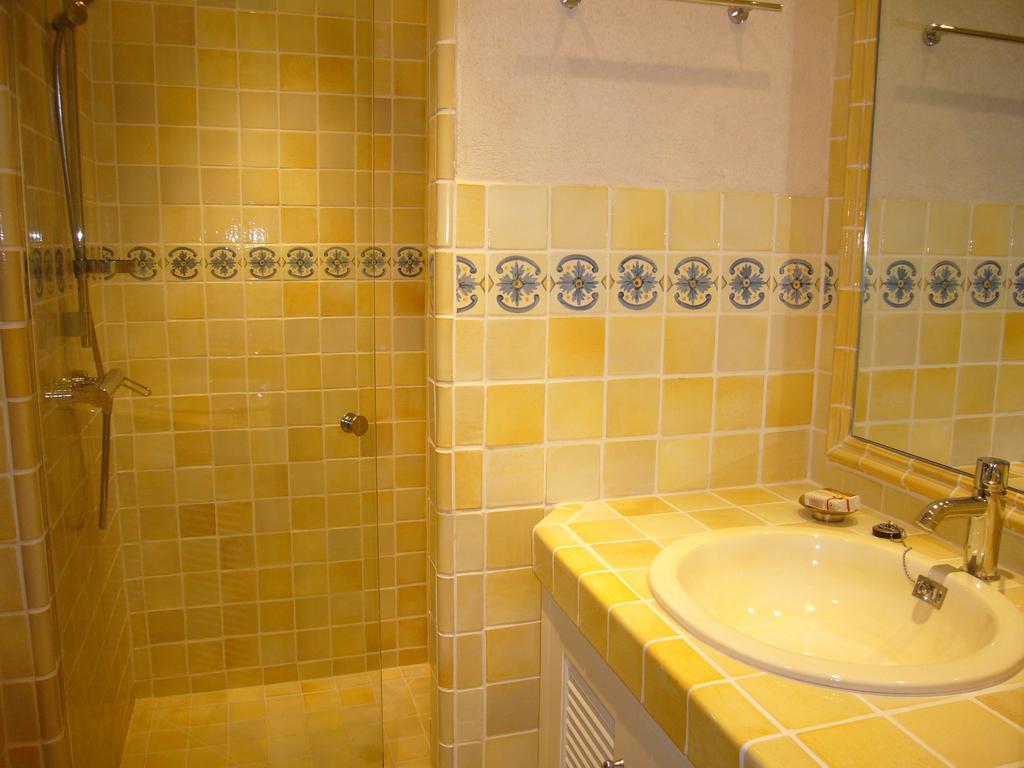 Le Point D'Orgue Bed and Breakfast Saint-Tropez Habitación foto